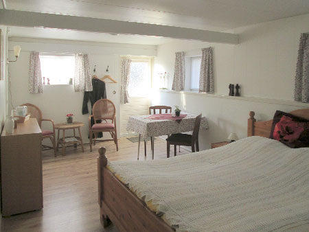 Minicamping-BenB Veenemaat Achterhoek Stalkamer